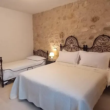 Panzió Casa Anaceta *