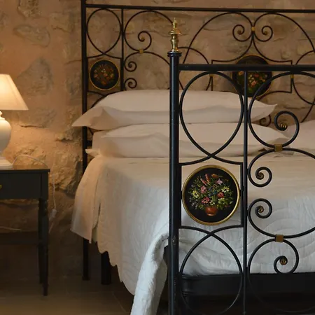 Casa Anaceta Bed & Breakfast