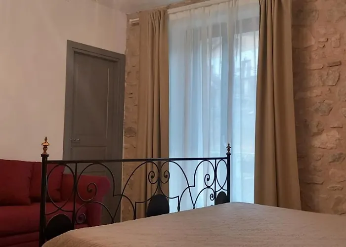 Casa Anaceta Bed & Breakfast Villalago